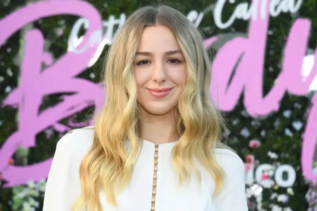 Chloe Lukasiak Girlfriend, Dating Life, Career, Net Worth, Lifestyle & Full Biography (2026 Update)