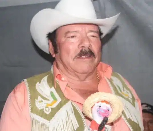 Lalo Mora Age, Net Worth, Songs, Biography, Career, Lifestyle & More